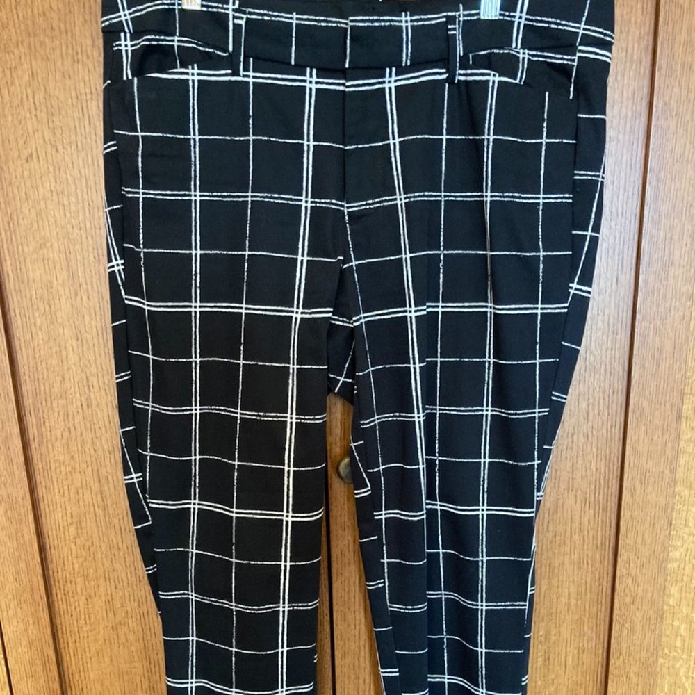 Stylus Black & White Windowpane Ankle Pant